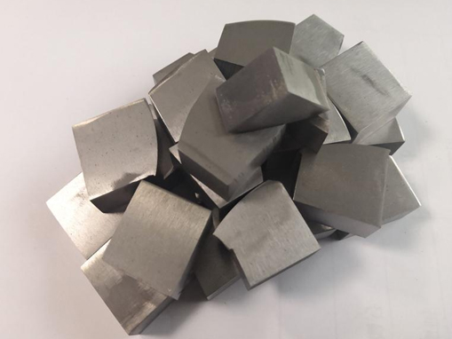 氧化镁：钴提炼中的高效沉钴剂