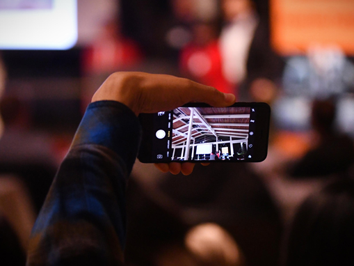 液晶显示屏中氧化镁的性能优势分析