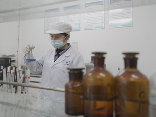 泽辉深耕氢氧化镁，创新助力陶瓷釉料品质升级